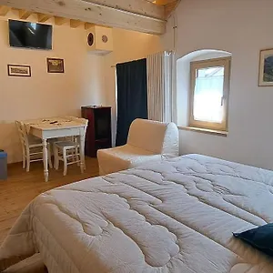 Nonna Clara, Monolocale Appartamento